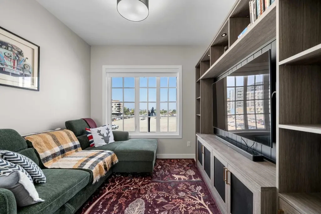 8161 8 Avenue Calgary AB T3H 6H9