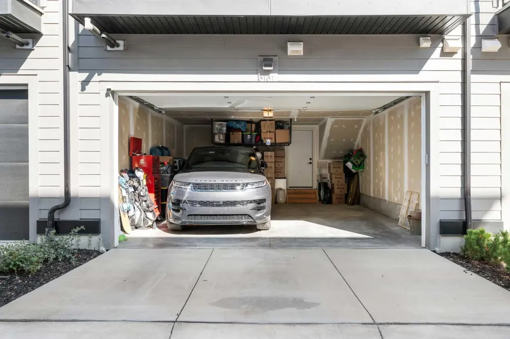 8161 8 Avenue Calgary AB T3H 6H9