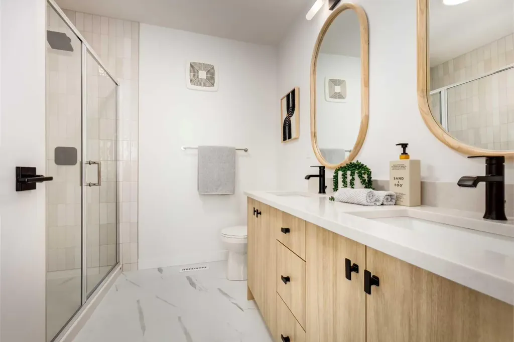 215 Tillotson Drive Okotoks AB T1S 4Z5