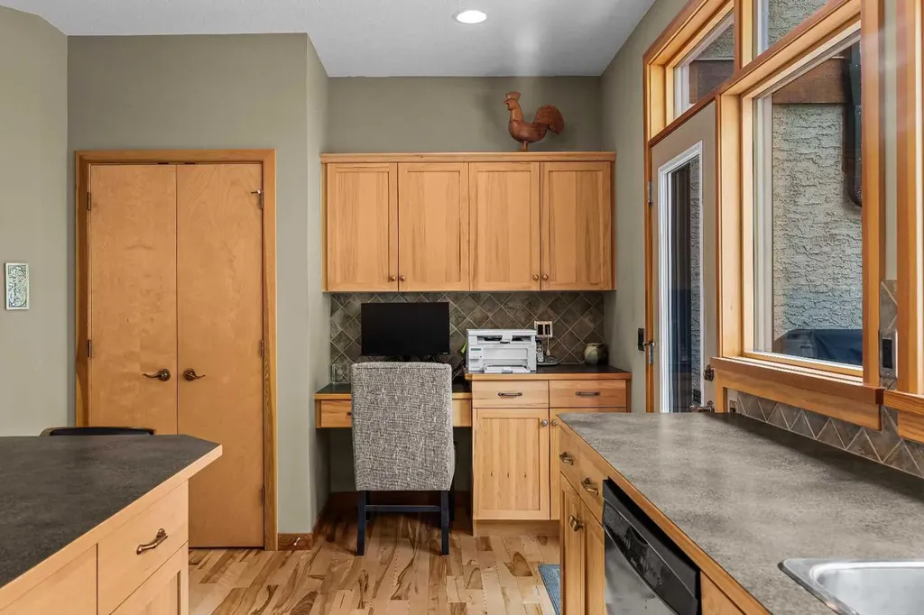 137 Wapiti Close Canmore AB T1W3B2