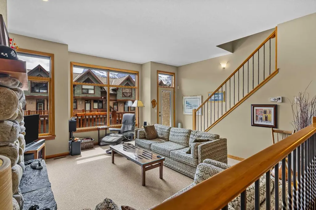 137 Wapiti Close Canmore AB T1W3B2