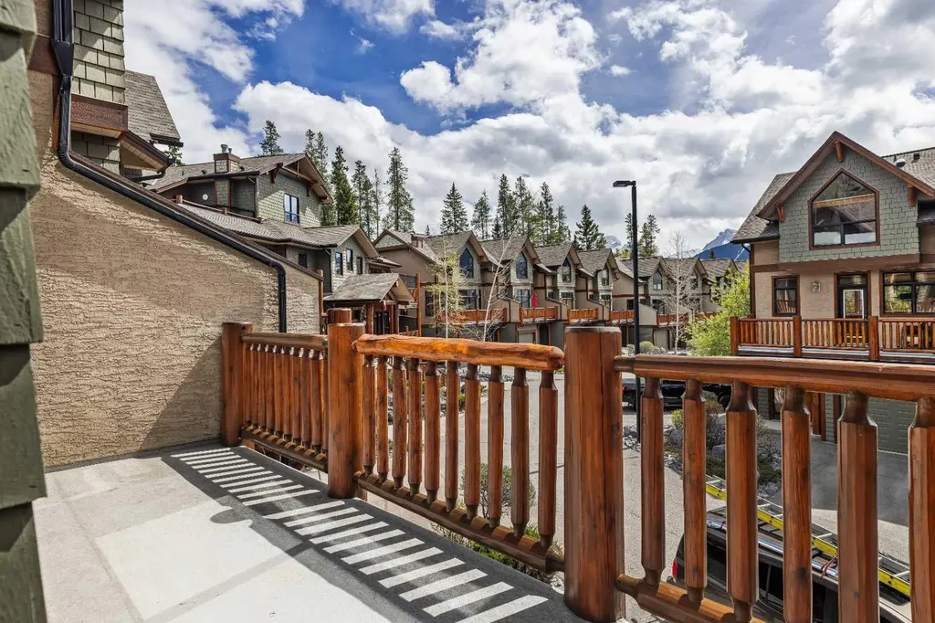 137 Wapiti Close Canmore AB T1W3B2