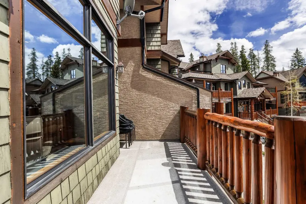 137 Wapiti Close Canmore AB T1W3B2