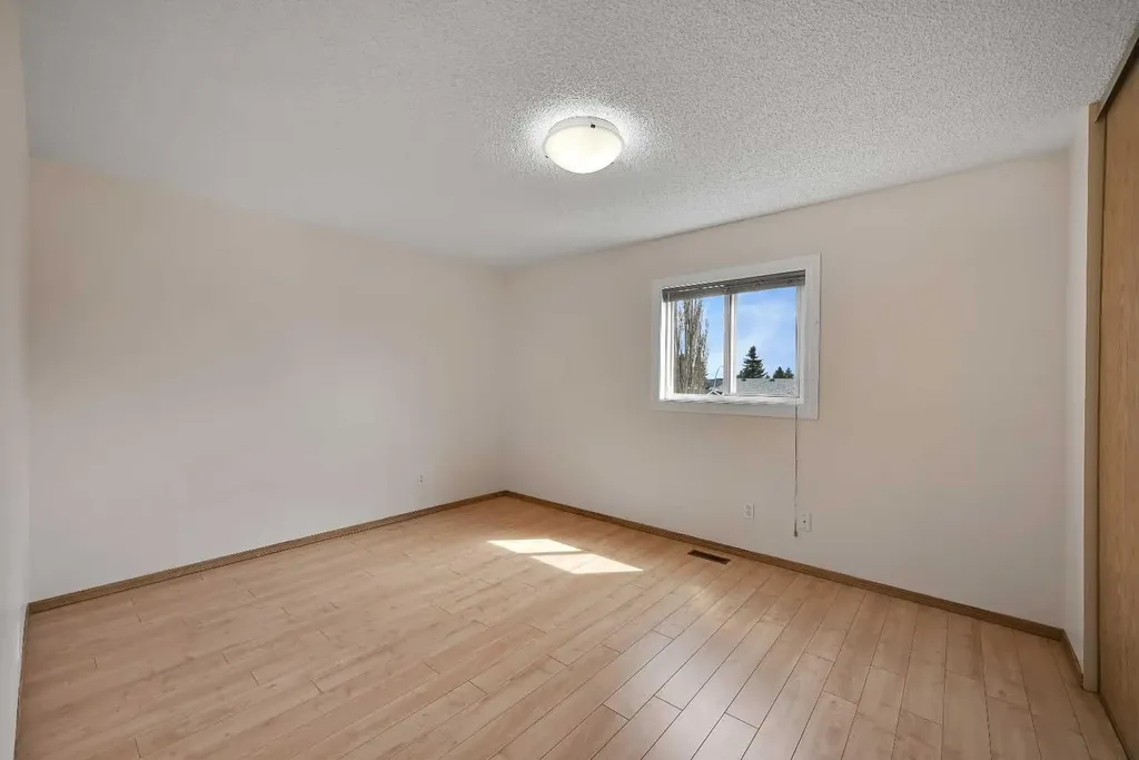 51 Covington Rise NE Calgary AB T3K 4A9
