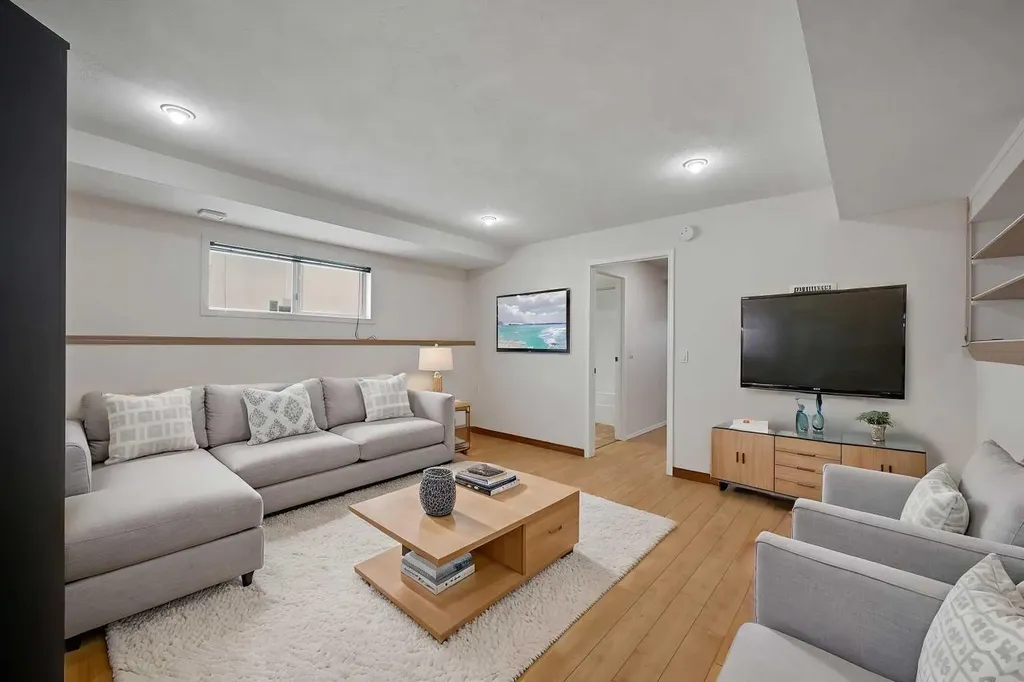51 Covington Rise NE Calgary AB T3K 4A9