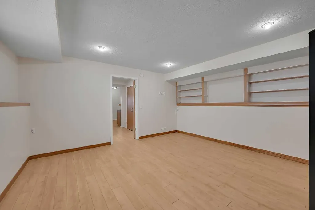 51 Covington Rise NE Calgary AB T3K 4A9