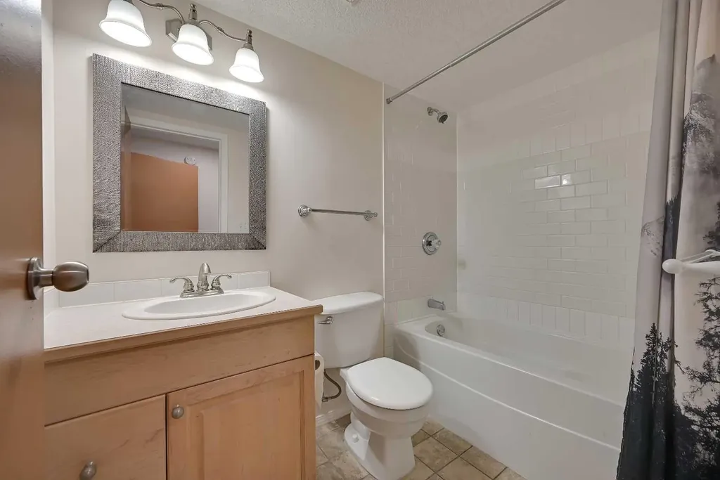 51 Covington Rise NE Calgary AB T3K 4A9