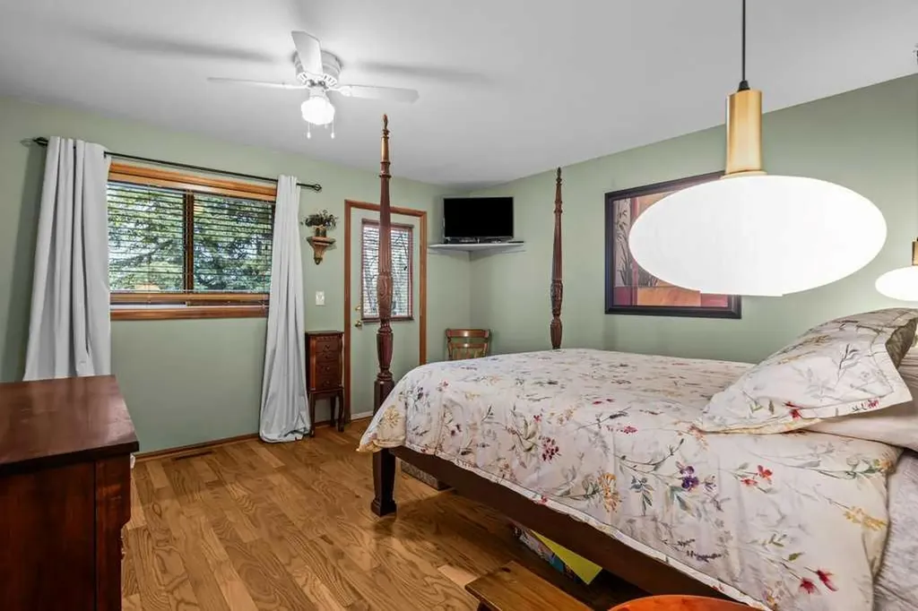 146 Cougar Point Road Canmore AB T1W 1A1