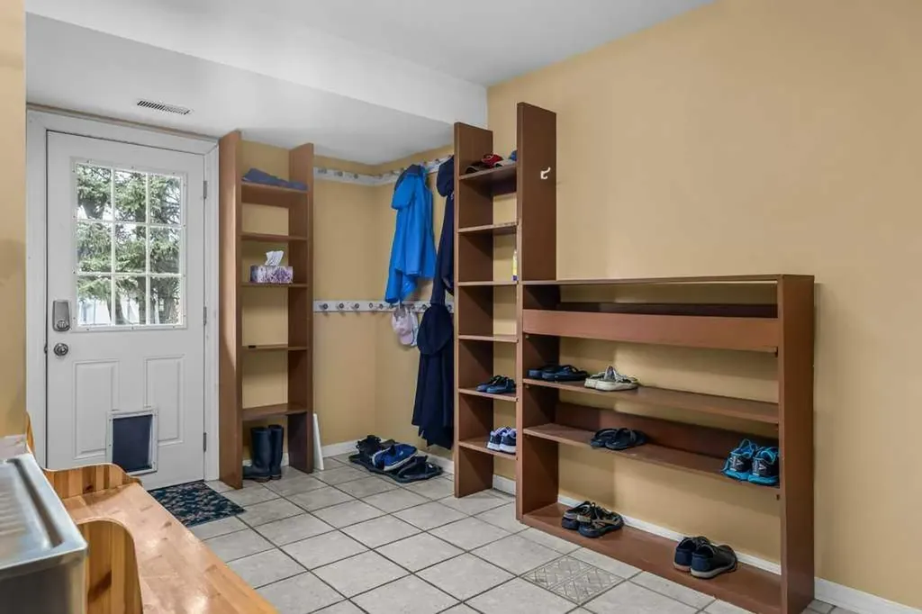 146 Cougar Point Road Canmore AB T1W 1A1