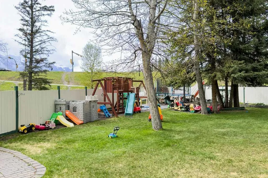 146 Cougar Point Road Canmore AB T1W 1A1