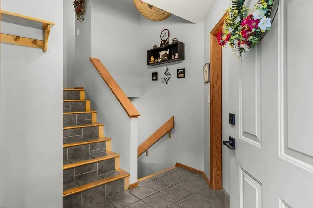 146 Cougar Point Road Canmore AB T1W 1A1