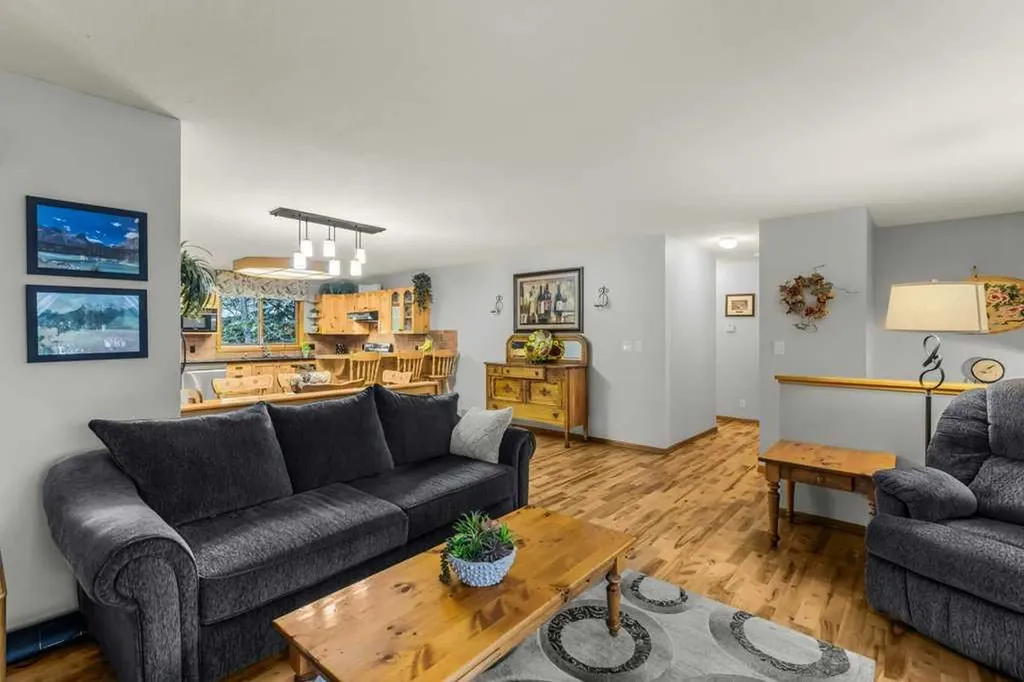 146 Cougar Point Road Canmore AB T1W 1A1
