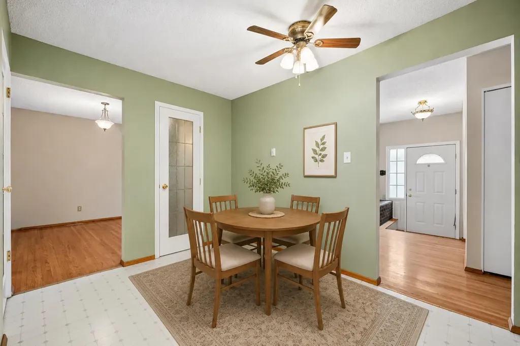 624 Willacy Drive SE Calgary AB T2J 2C9