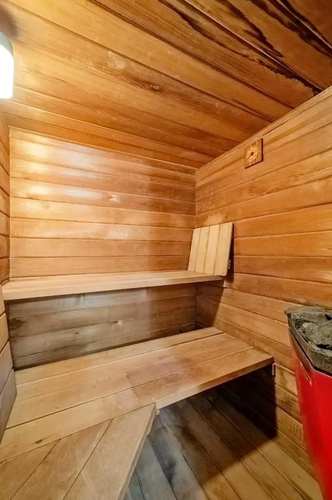 624 Willacy Drive SE Calgary AB T2J 2C9