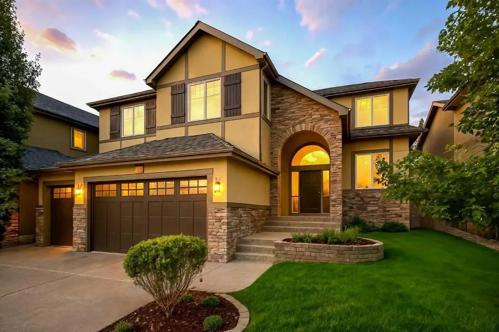 214 Aspen Glen Place SW Calgary AB T3H 0E8