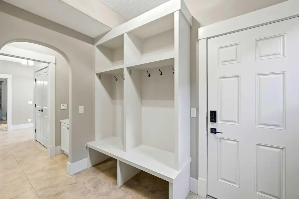 214 Aspen Glen Place SW Calgary AB T3H 0E8