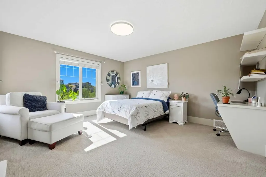 214 Aspen Glen Place SW Calgary AB T3H 0E8
