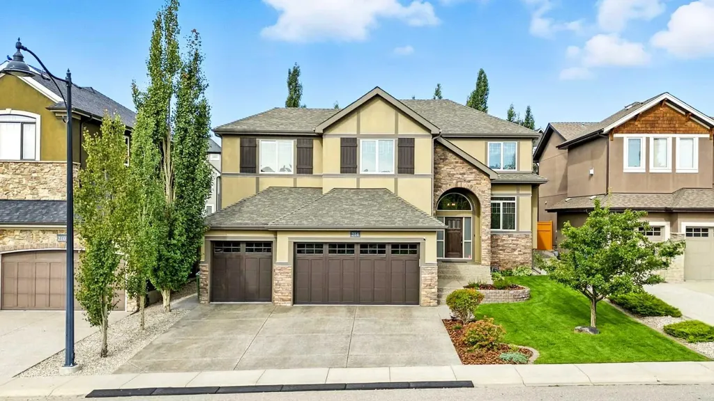 214 Aspen Glen Place SW Calgary AB T3H 0E8