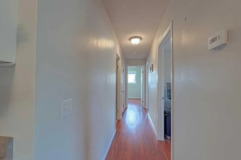 328 6 Street Irricana AB T0M1B0