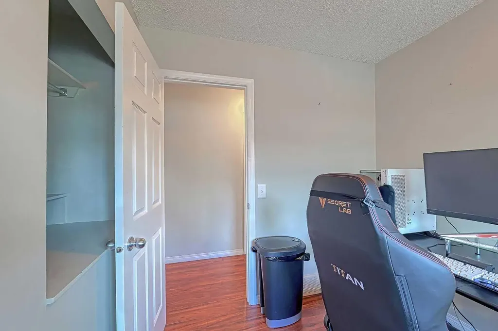 328 6 Street Irricana AB T0M1B0