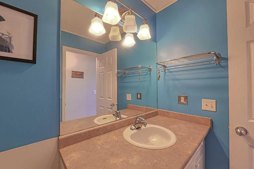 328 6 Street Irricana AB T0M1B0