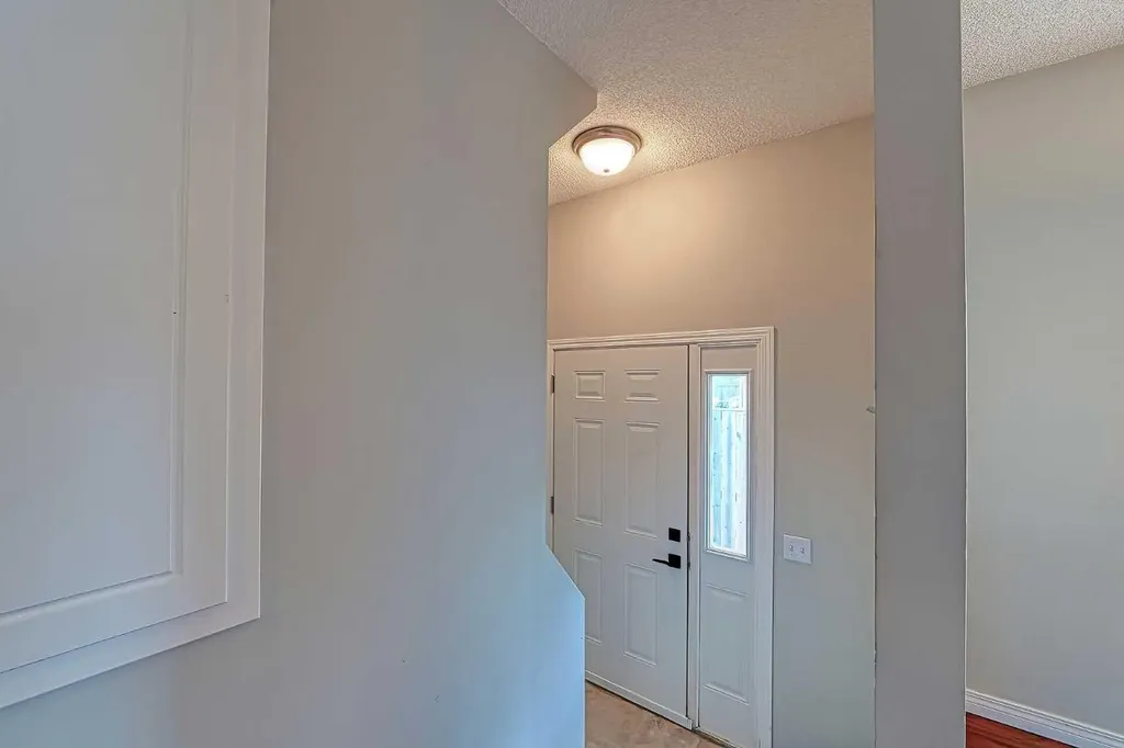 328 6 Street Irricana AB T0M1B0