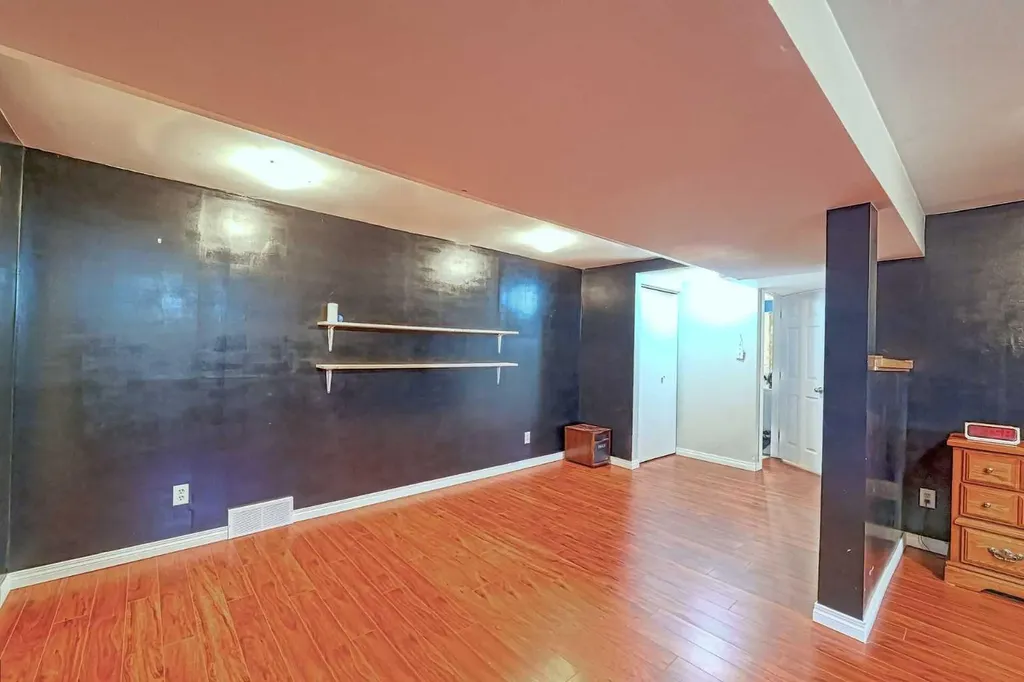 328 6 Street Irricana AB T0M1B0