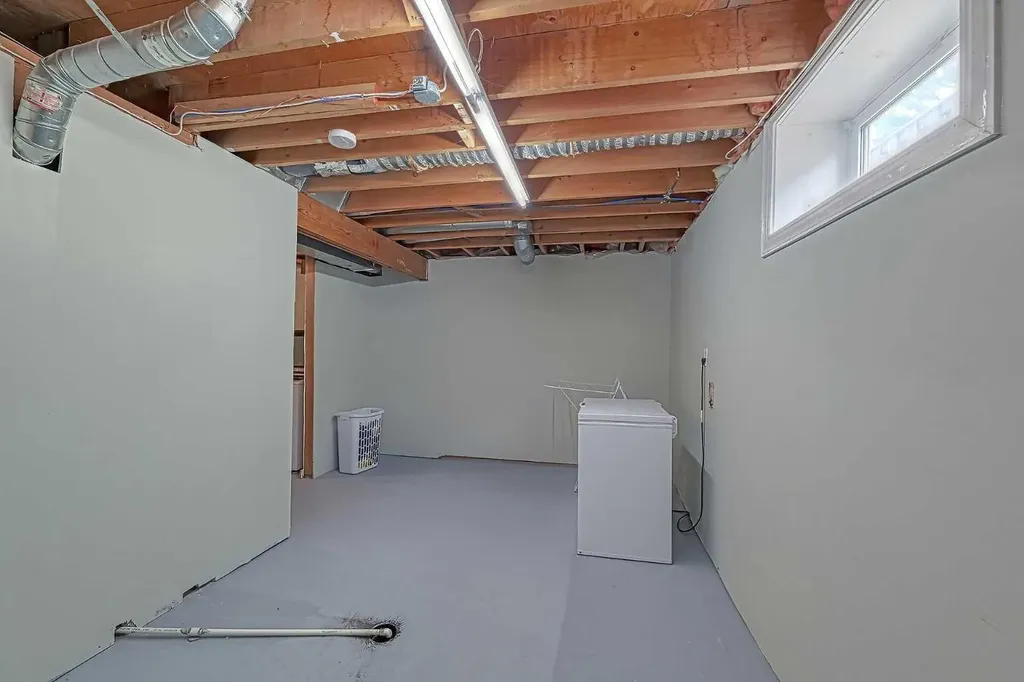 328 6 Street Irricana AB T0M1B0