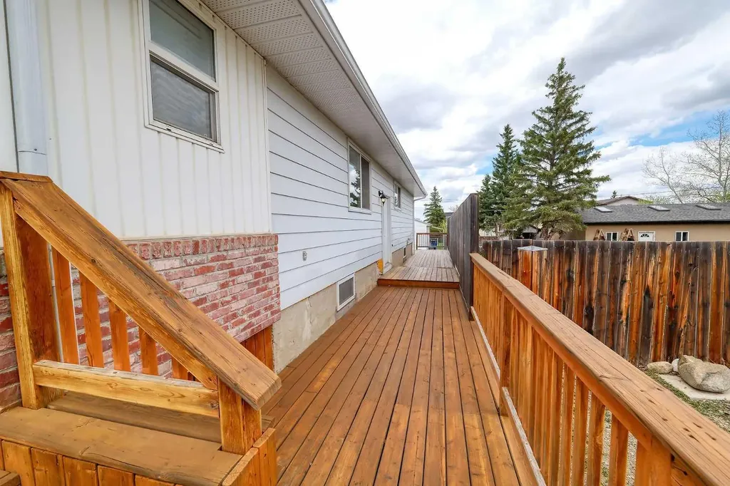 328 6 Street Irricana AB T0M1B0