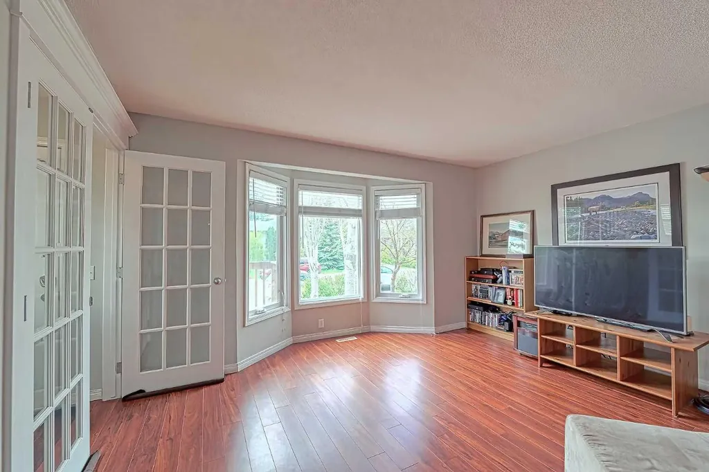 328 6 Street Irricana AB T0M1B0