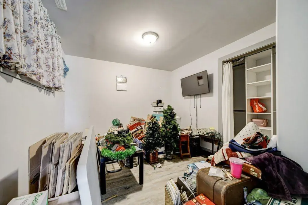 8501 21 Avenue Coleman AB T0K 0M0