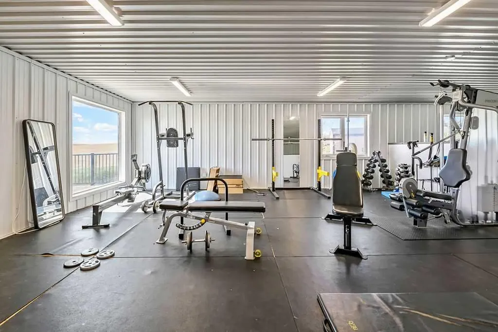 500-402080 23 Street W Rural Foothills County AB T1S 1A2