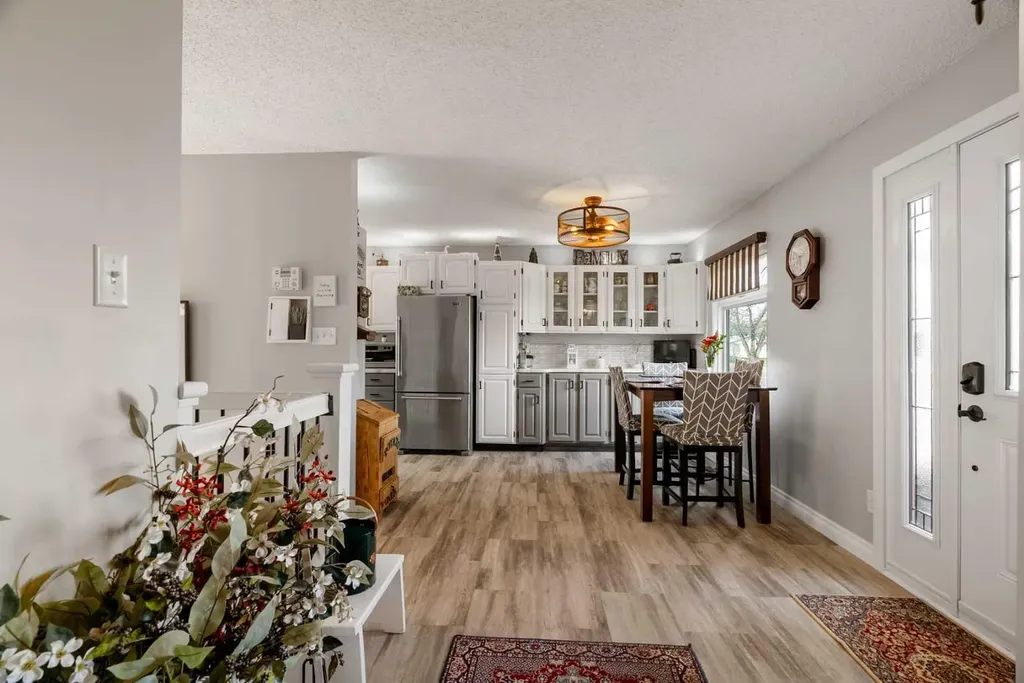 18 Moberly Crescent Fort Mcmurray AB T9H 1G9