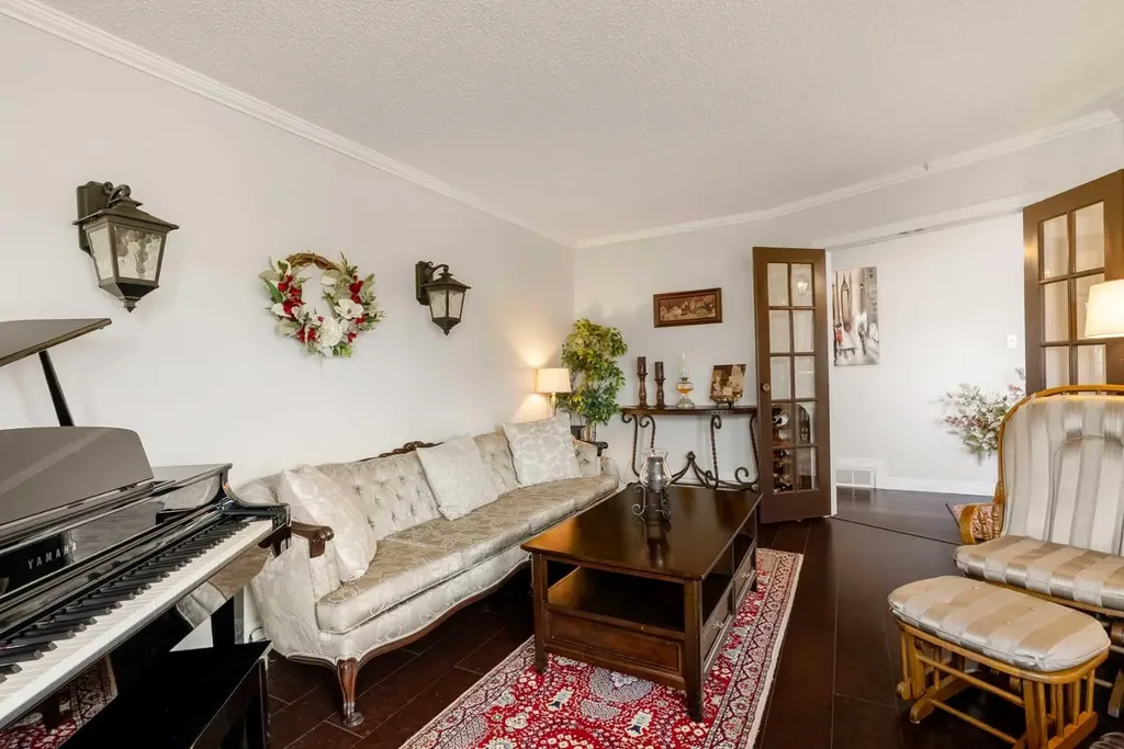 18 Moberly Crescent Fort Mcmurray AB T9H 1G9