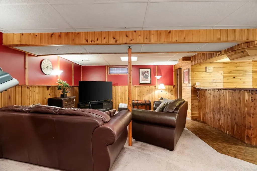 18 Moberly Crescent Fort Mcmurray AB T9H 1G9