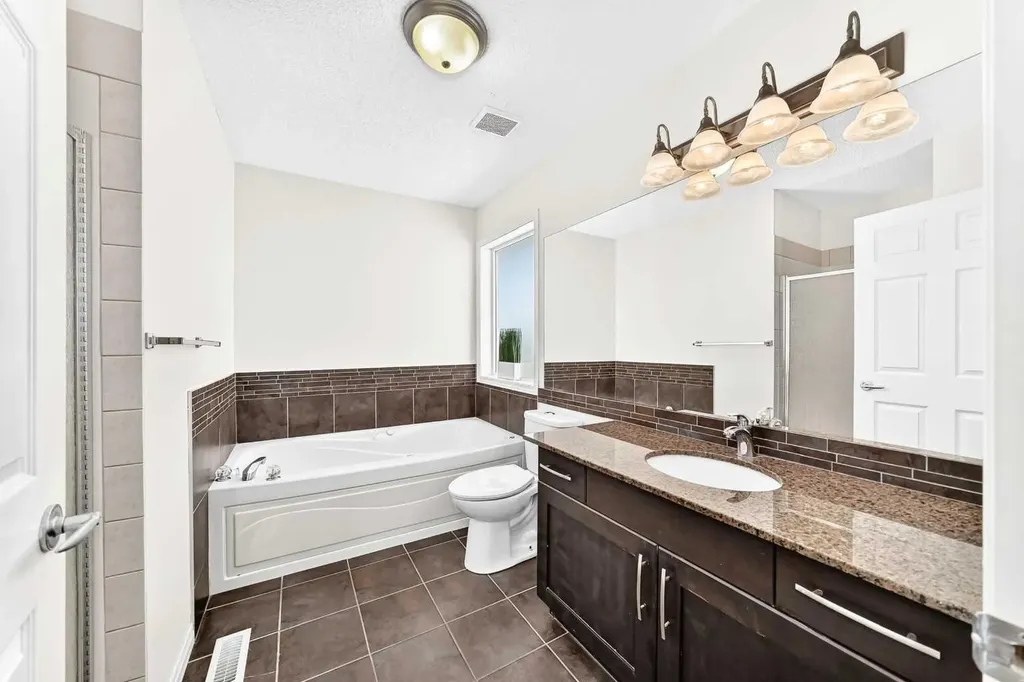 6 Cougarstone Crescent SW Calgary AB T3H 4Z3