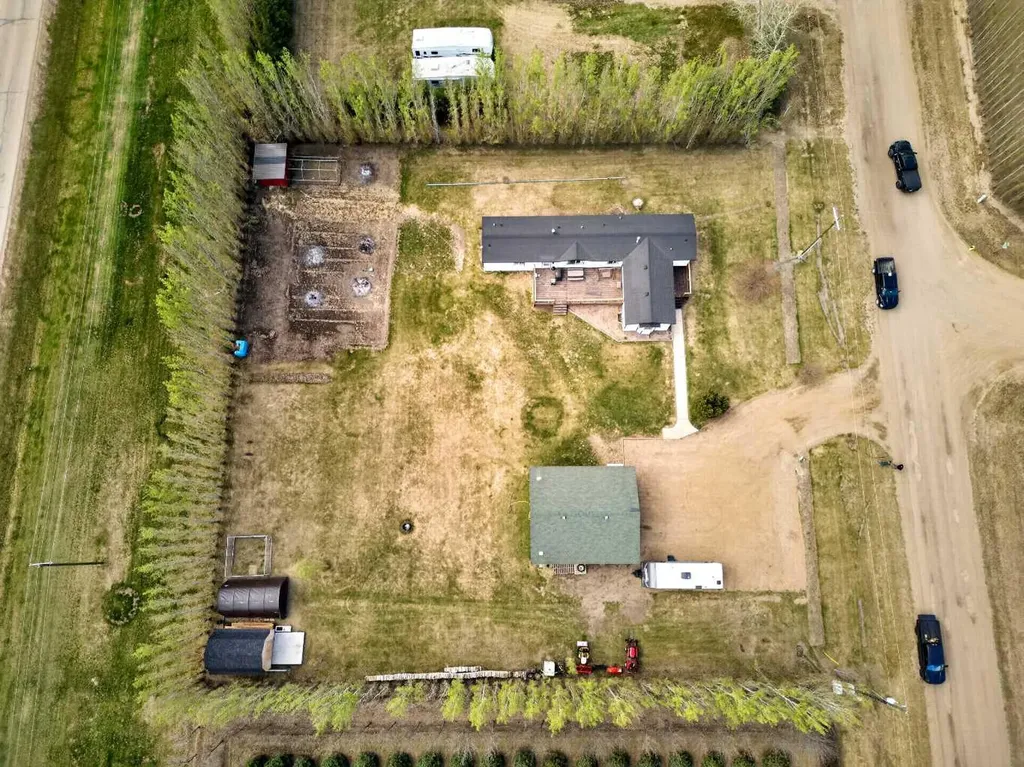 9229 95 Avenue Rural Mackenzie County AB T0H2H0