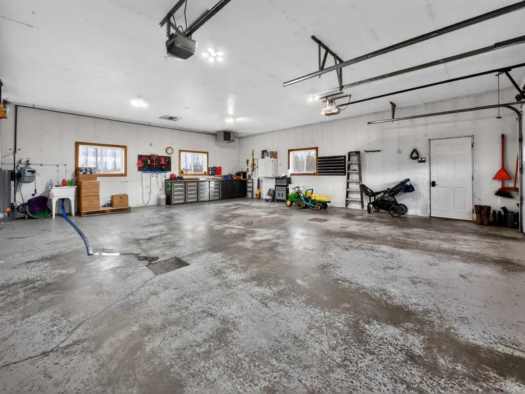 9229 95 Avenue Rural Mackenzie County AB T0H2H0