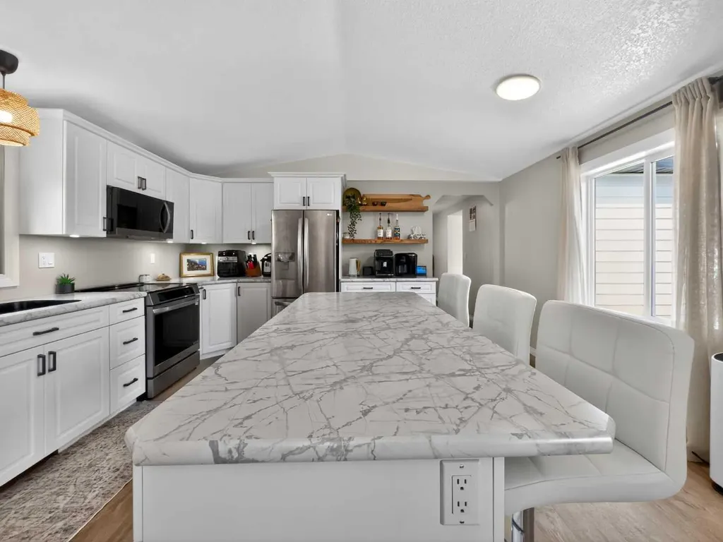 9229 95 Avenue Rural Mackenzie County AB T0H2H0