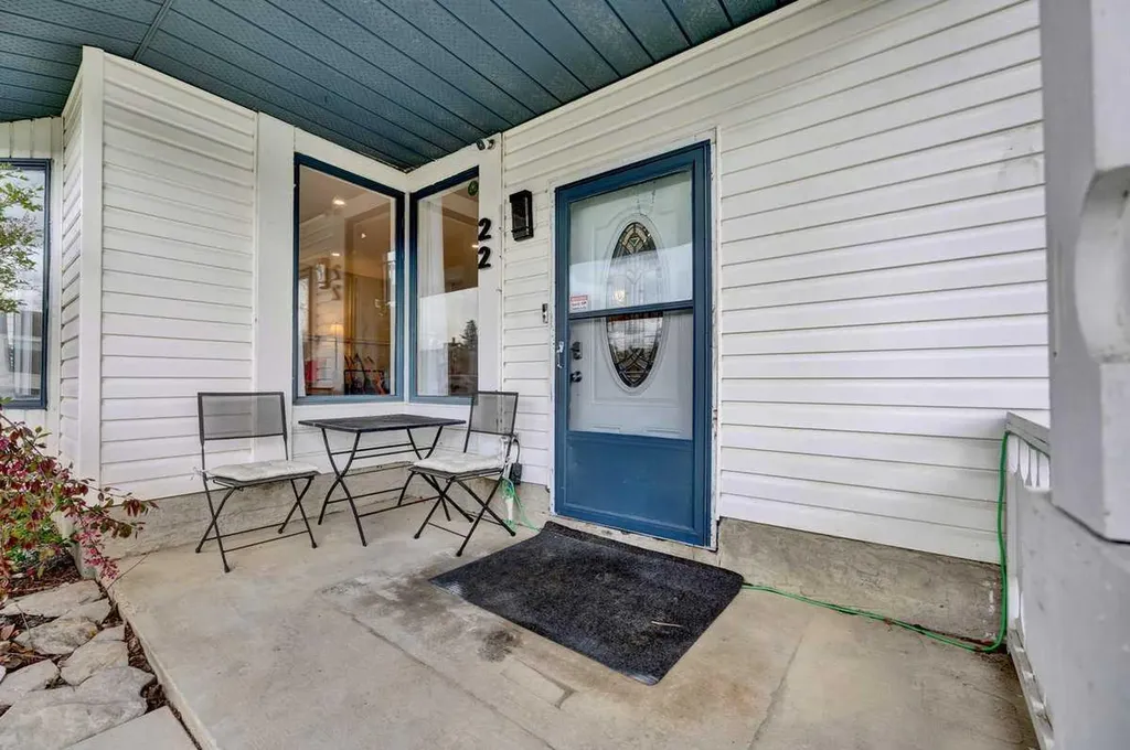 22 Sandstone Crescent SE Airdrie AB T4B 1T5