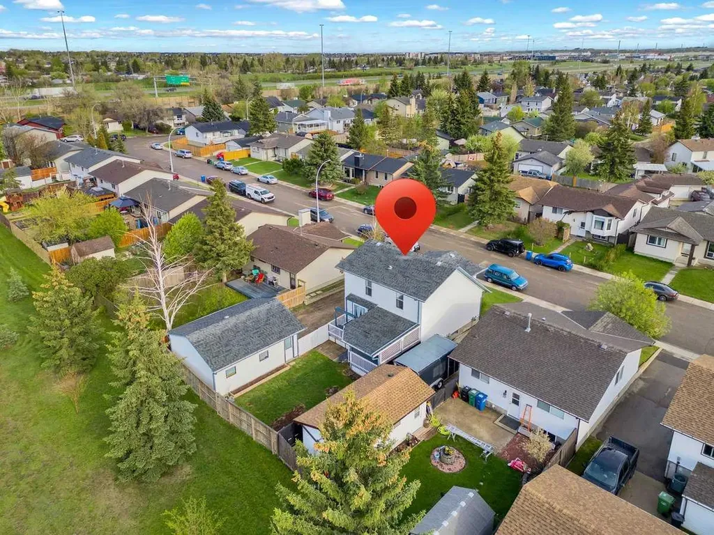 22 Sandstone Crescent SE Airdrie AB T4B 1T5