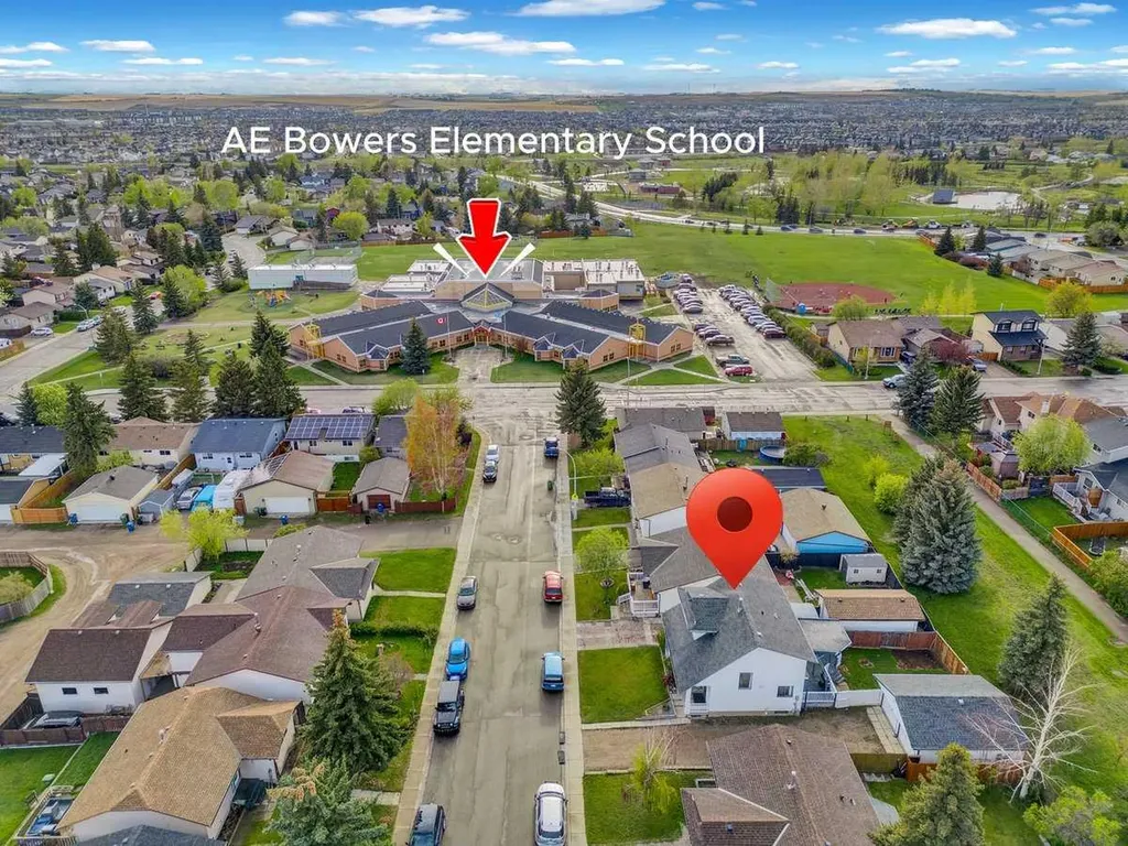 22 Sandstone Crescent SE Airdrie AB T4B 1T5