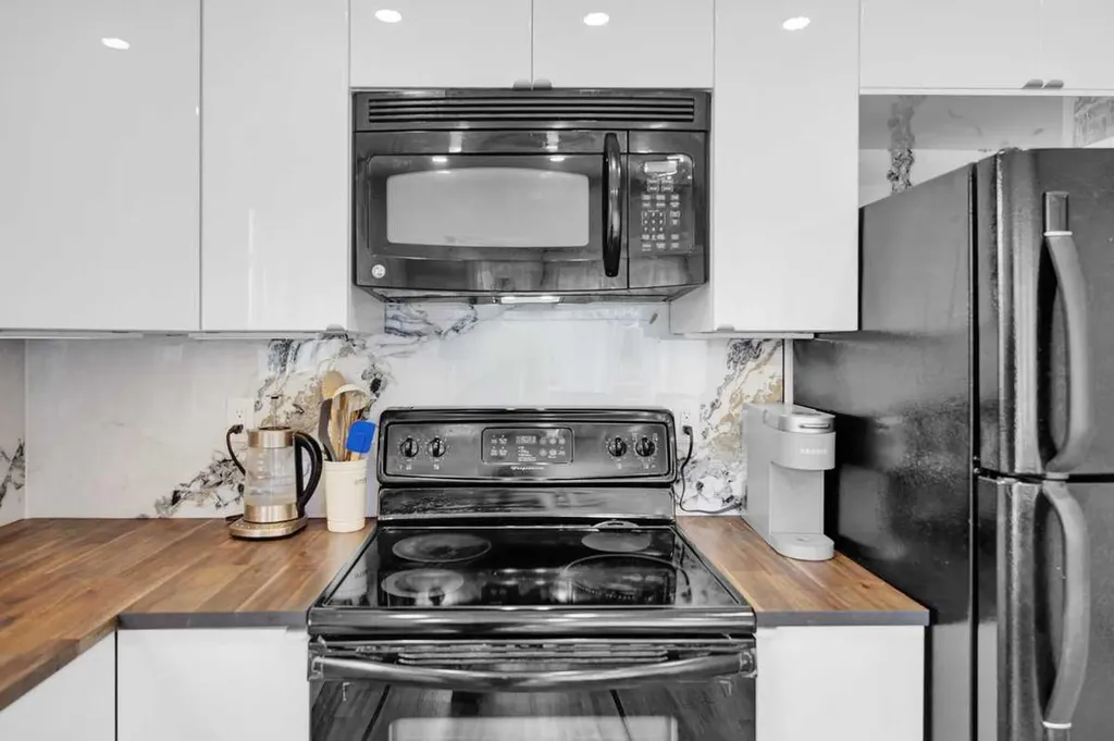 22 Sandstone Crescent SE Airdrie AB T4B 1T5