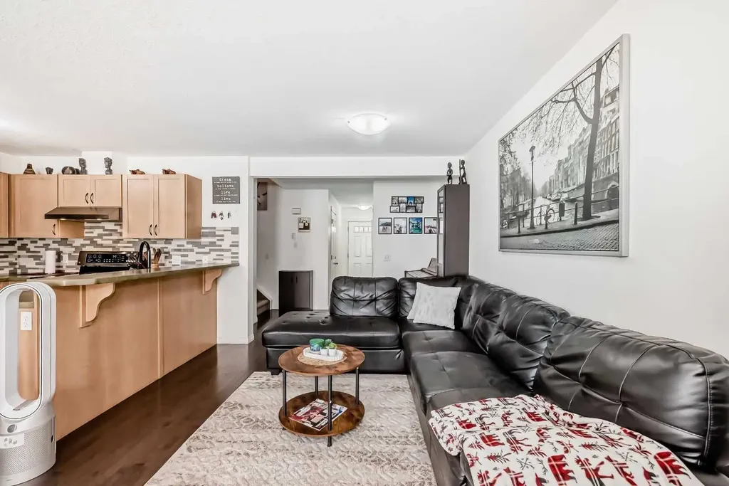 65 Spring Meadows Bay Okotoks AB T1S2G8