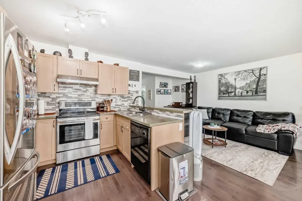65 Spring Meadows Bay Okotoks AB T1S2G8