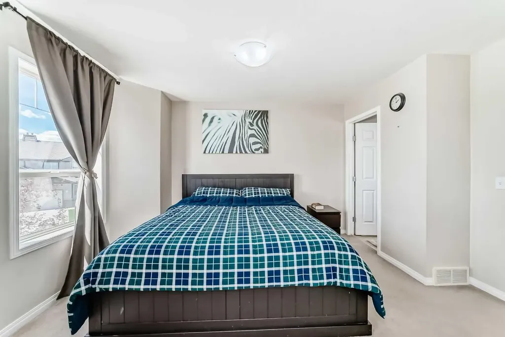 65 Spring Meadows Bay Okotoks AB T1S2G8
