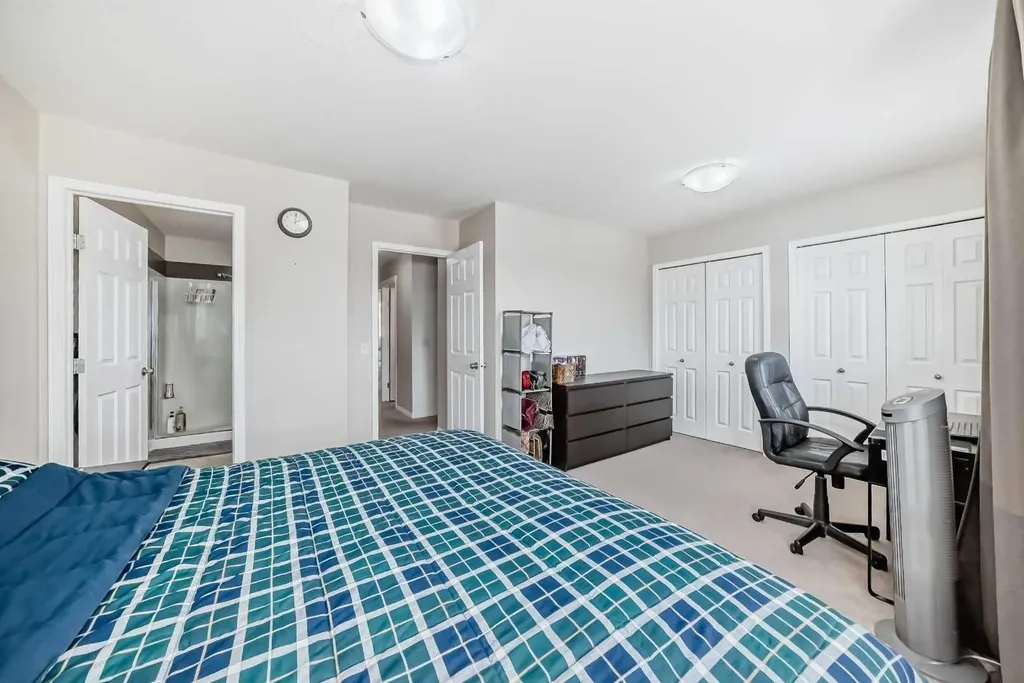 65 Spring Meadows Bay Okotoks AB T1S2G8