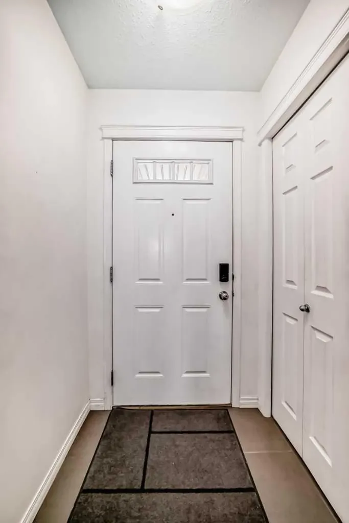 65 Spring Meadows Bay Okotoks AB T1S2G8