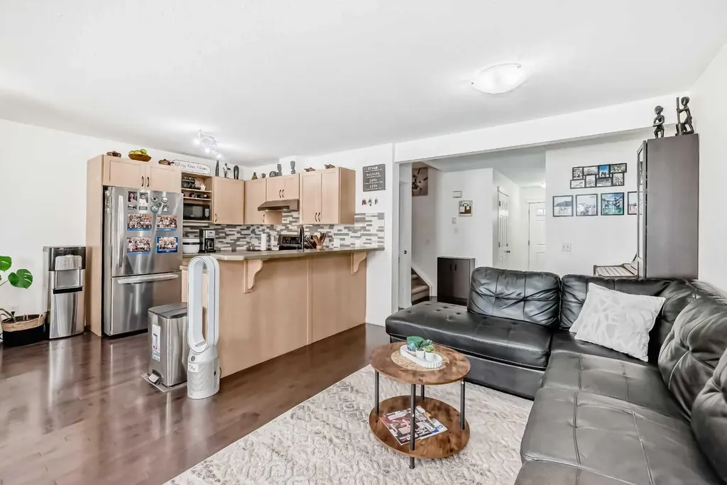 65 Spring Meadows Bay Okotoks AB T1S2G8
