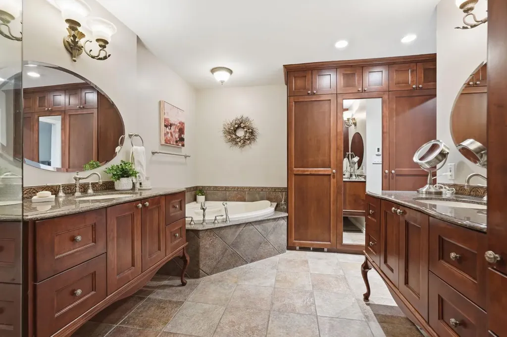 1128 Kildonan Place SW Calgary AB T2V 4B1